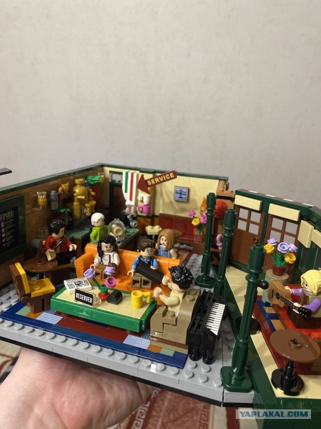 Джиллиан Андерсон снялась в рекламе набора LEGO по «Секретным материалам»