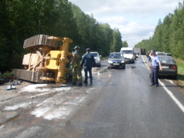 Раздавило бульдозером семью с ребенком