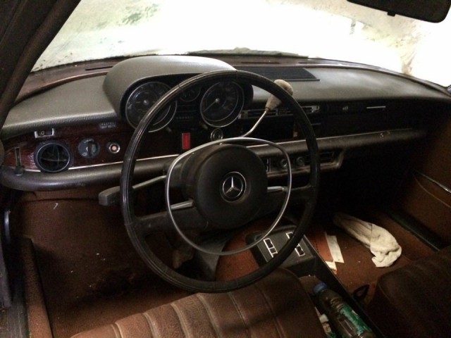 Нетронутый в течении 20-ти лет Mercedes-Benz 280SE, 1972г.
