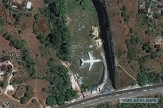 Таинственный заброшенный Boeing 737 на Бали