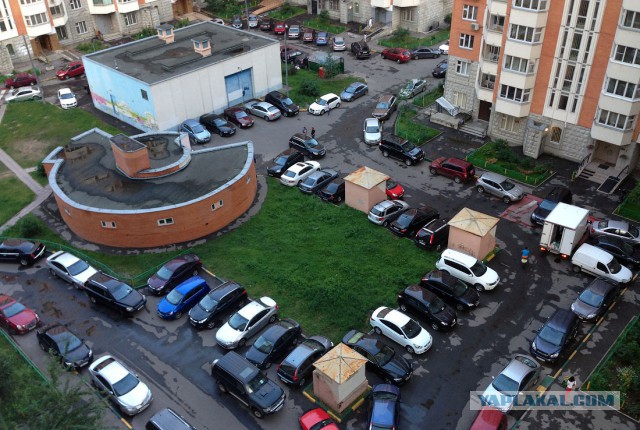 Курение рядом с подъездами могут запретить 