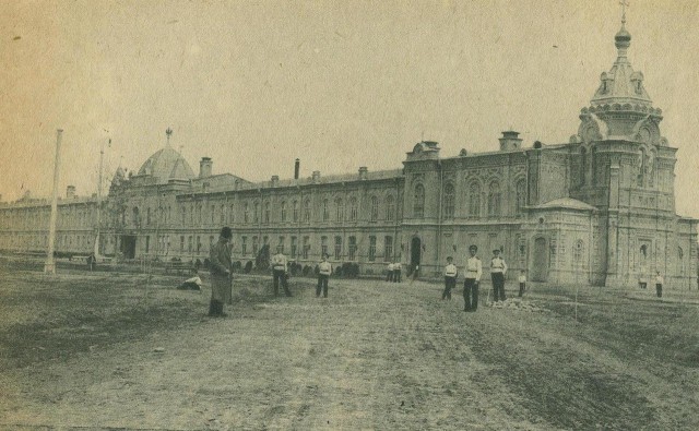 История в фотографиях