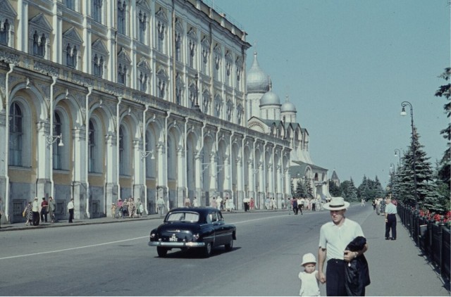 Прогулка по Москве 1961 года. Какой была столица в год, когда Гагарин полетел в космос