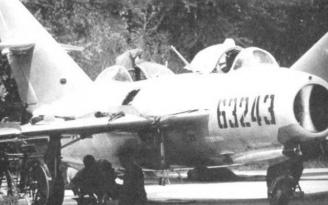 Как американская ракета, застрявшая в китайском МиГе, стала советской Р-3С