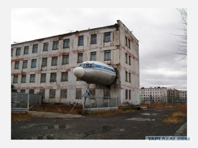 20 самых интересных авиапамятников