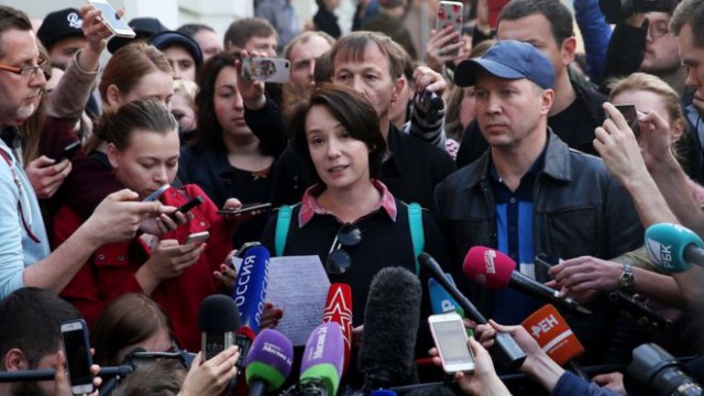 Чулпан Хаматова благодарит Горбачёва