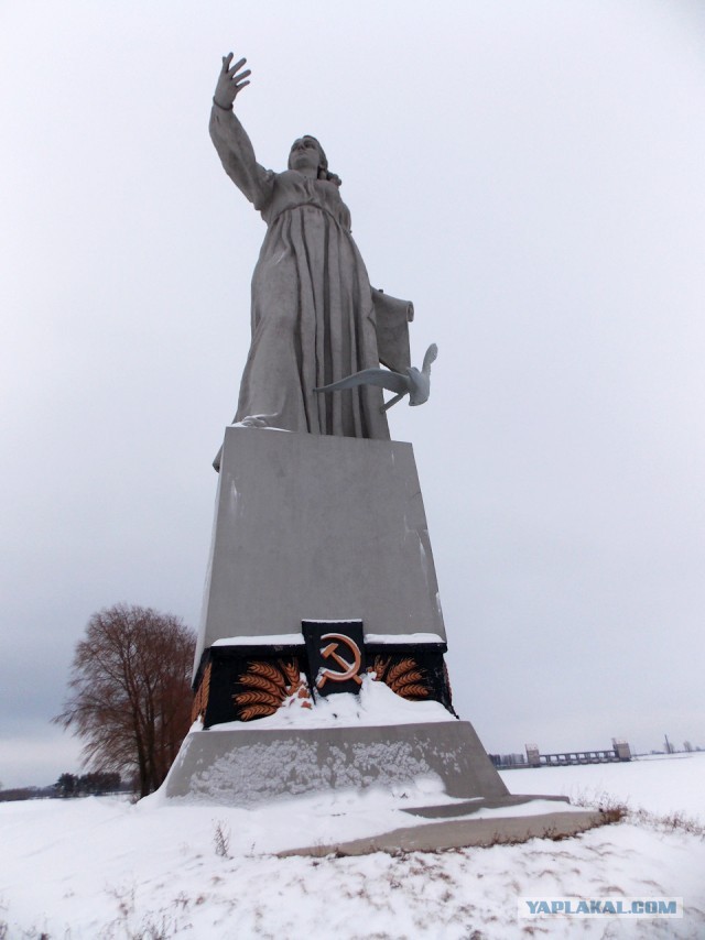 Рыбинск. Монумент "Волга"