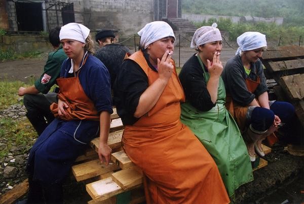 Юрист Хаминский рассказал, чем грозят частые перекуры на работе