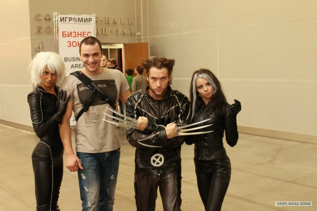 Девушки Игромира