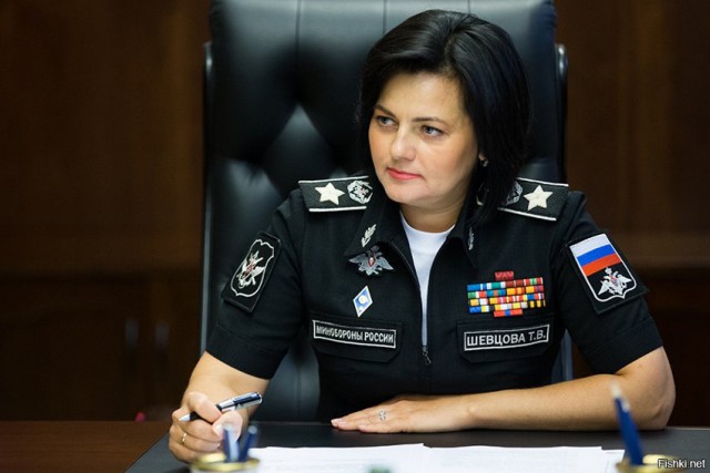 Как решить проблему с противостоянием военных и гражданских пенсионеров