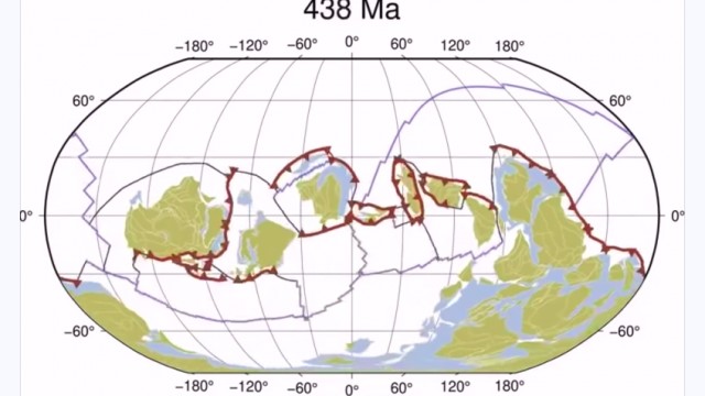 Миллиард лет изменений материков Земли показали в 40-секундном видео