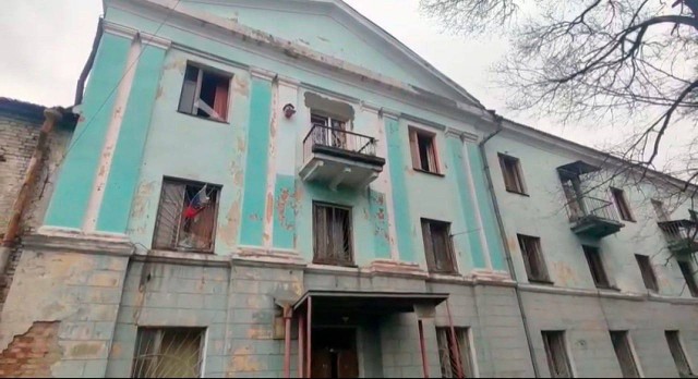 Три человека погибли, девять получили ранения (включая детей) - результат обстрела ВСУ г.Перевальск, ЛНР