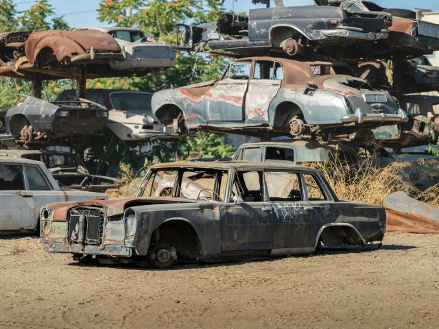 Автосвалка Руди Кляйна. Картинки с аукциона. Часть 1. (30-21).