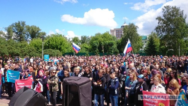 Владивостокская полиция. Задержание за рулон бумаги