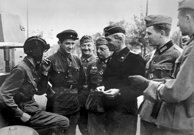 История в фотографиях - II