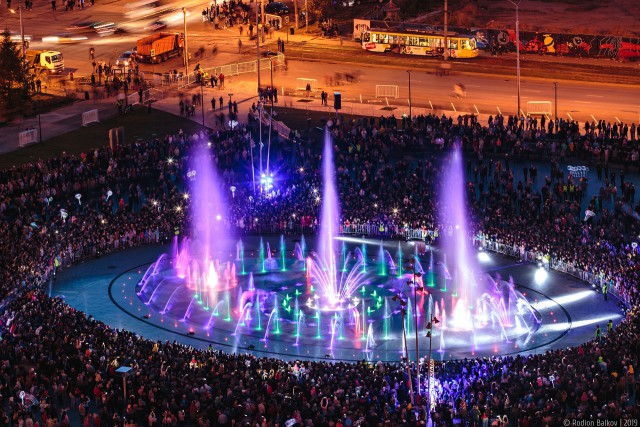 Дубаи просто отдыхают! В Перми на День Города 12 июня запустили главный городской музыкальный фонтан