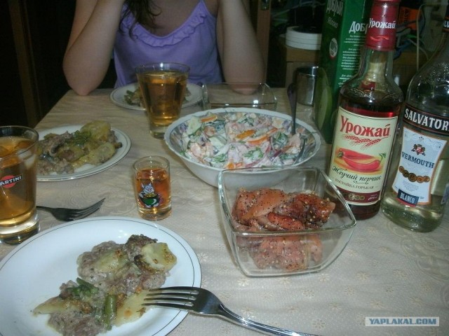 Пятничные посиделки на теплотрассе (с)