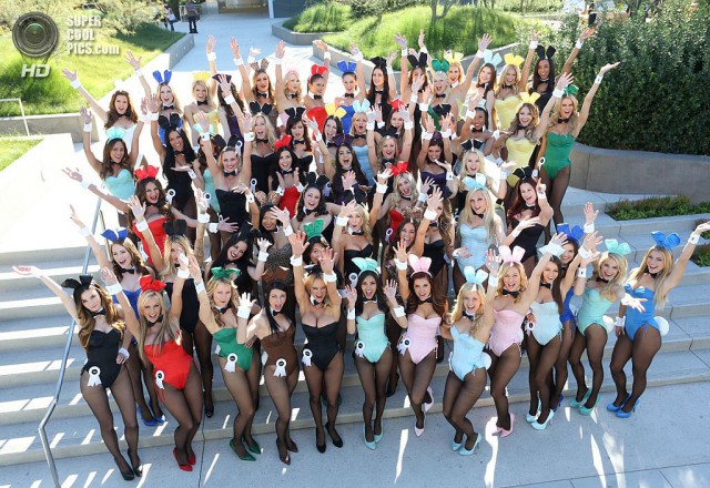 Парад «кроликов» в честь 60-летия Playboy.