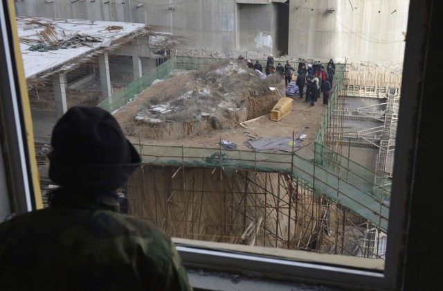Они не хотят уезжать.