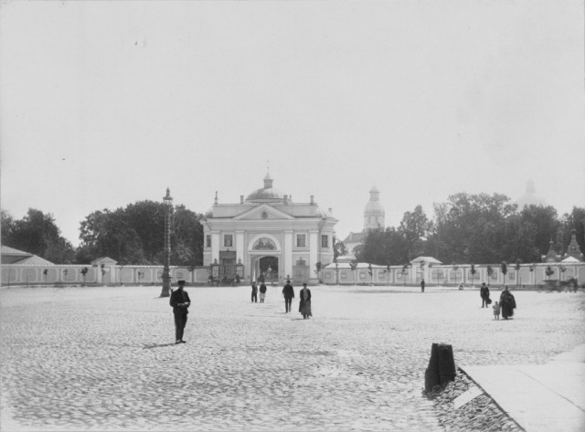 Коллекция редких старых фотографий Петербурга