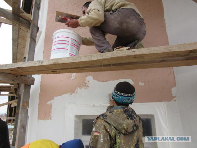 Как правильно утеплить свой дом и при этом облицевать его искусственным камнем