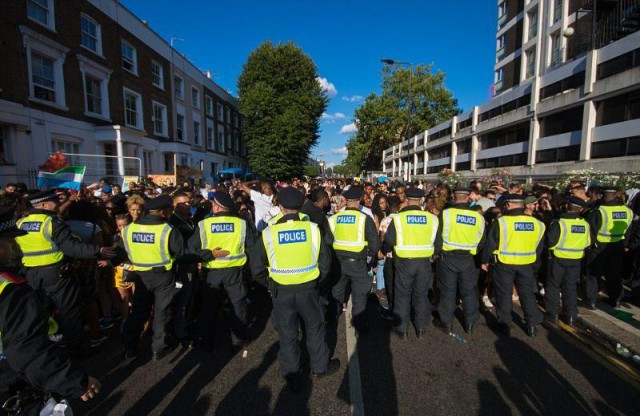 Карнавал в Ноттинг-Хилле окончился поножовщиной и рекордными задержаниями