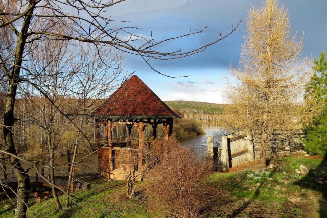 Весной в деревне