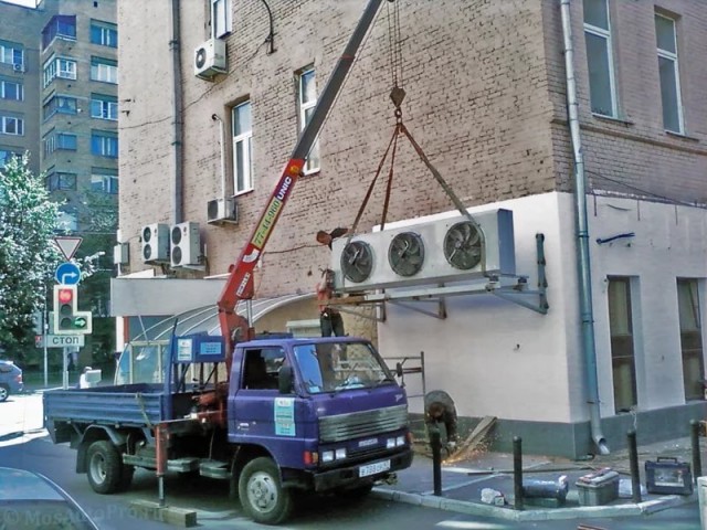 На всех жара по разному действует
