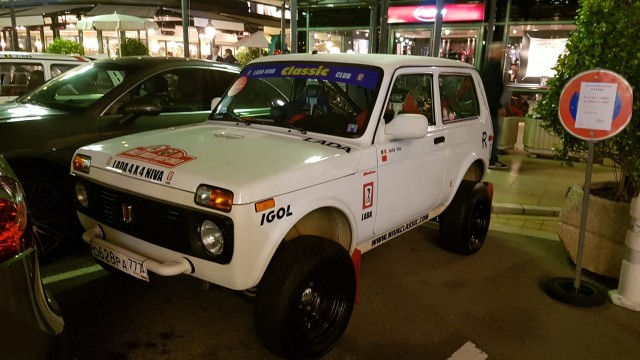 «Упрощенная» Lada Niva — новый бестселлер. Машин в салонах почти нет, цены растут