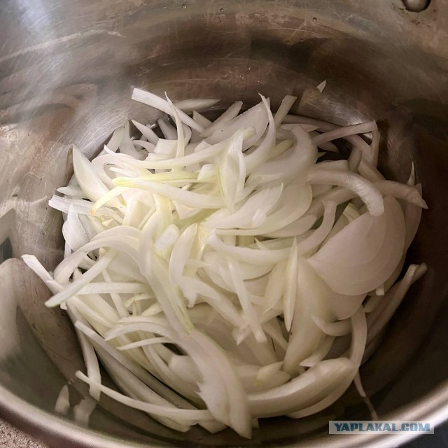 Картофель, тушеный с грибами
