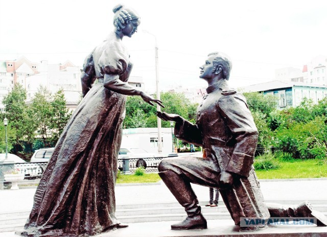 10 самых веселых памятников в России