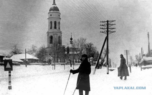 Вспомни как едешь из Москвы в пробках на дачу и посмотри как это было 60 лет назад