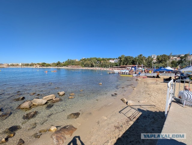 Заплыв летом в море, город Тулон
