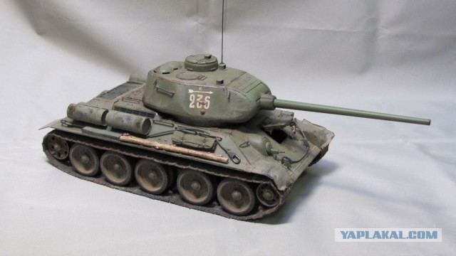 Сборная модель Т-34/85. Масштаб 1/35