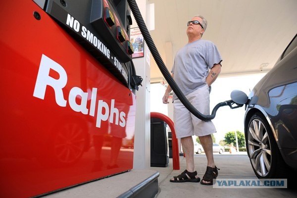 Достигнут максимум цен на бензин в США