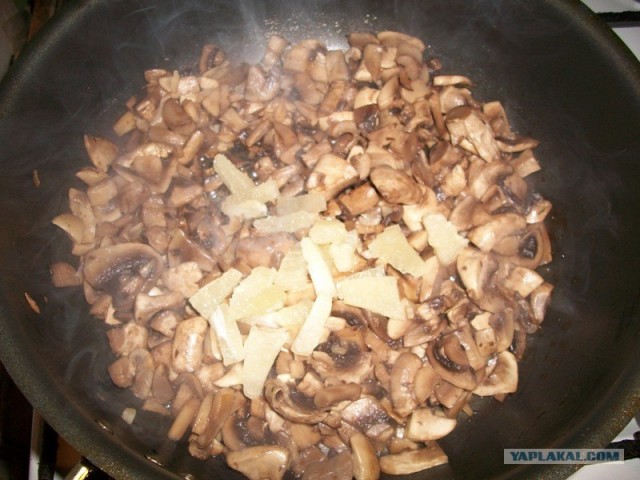 Грибной суп с куриными клёцками