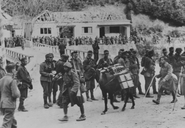 Как британцы вместе с немцами против греческих партизан воевали
