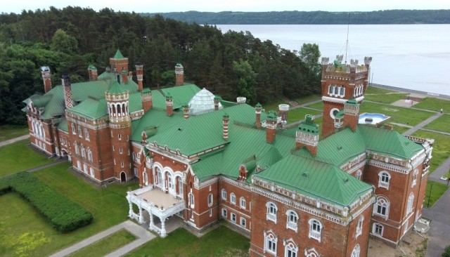 Как  же спал народ в русских селеньях?
