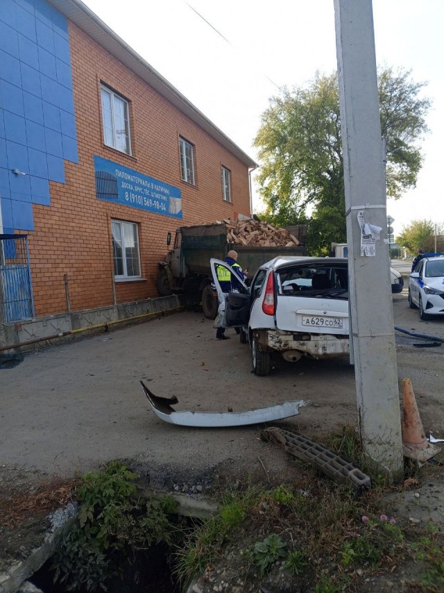 Дрова прибыли по адресу
