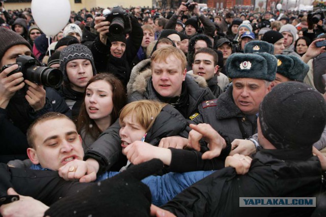 В день смерти Сталина в Москве повесили плакат