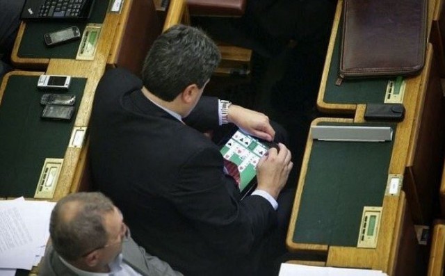 Ох и нелёгкая эта работа - быть депутатом