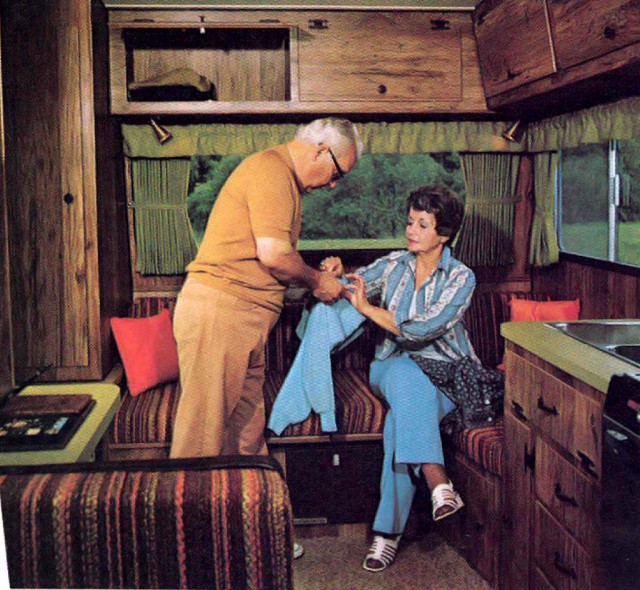 Винтажная реклама кемперов 70-х