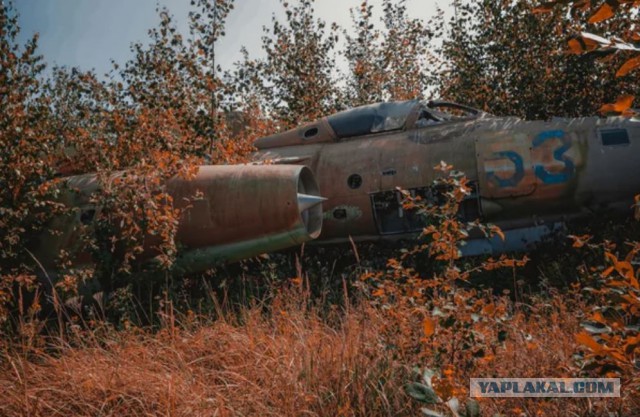 Отстойник повреждённой авиационной техники