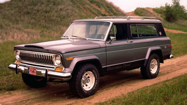 Мотор от Renault, два моста без рамы и вторая жизнь в Китае: история Jeep Cherokee XJ