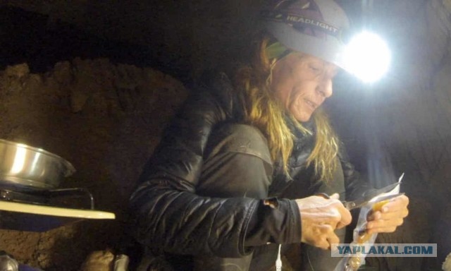 Испанка провела 500 дней в пещере на глубине 70 метров и установила мировой рекорд "одиночества"