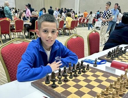 Юный екатеринбуржец Прохор Москвинов стал чемпионом мира по шахматам