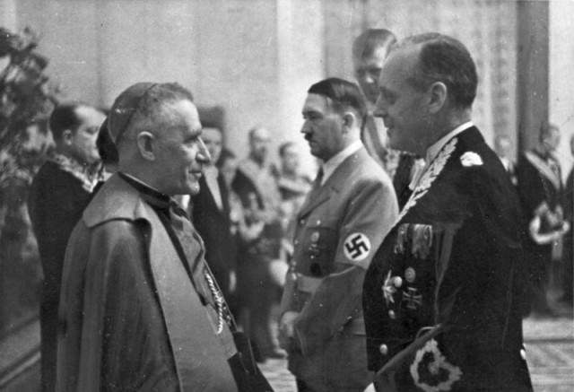 1945 год в 84 фотографиях