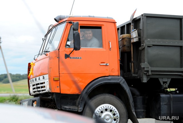 В России запретят ездить в жару на грузовиках