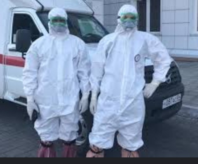«Вот такие к нам приезжают фельдшера скорой помощи, не обеспеченные формой, как на дискотеку одетые"