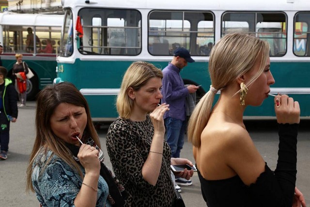 Девчата из 90-х и 2000-х 21.05.2025